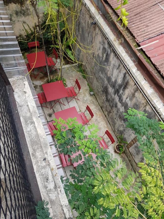 The Brownstone Hostel & Space Ipoh Esterno foto
