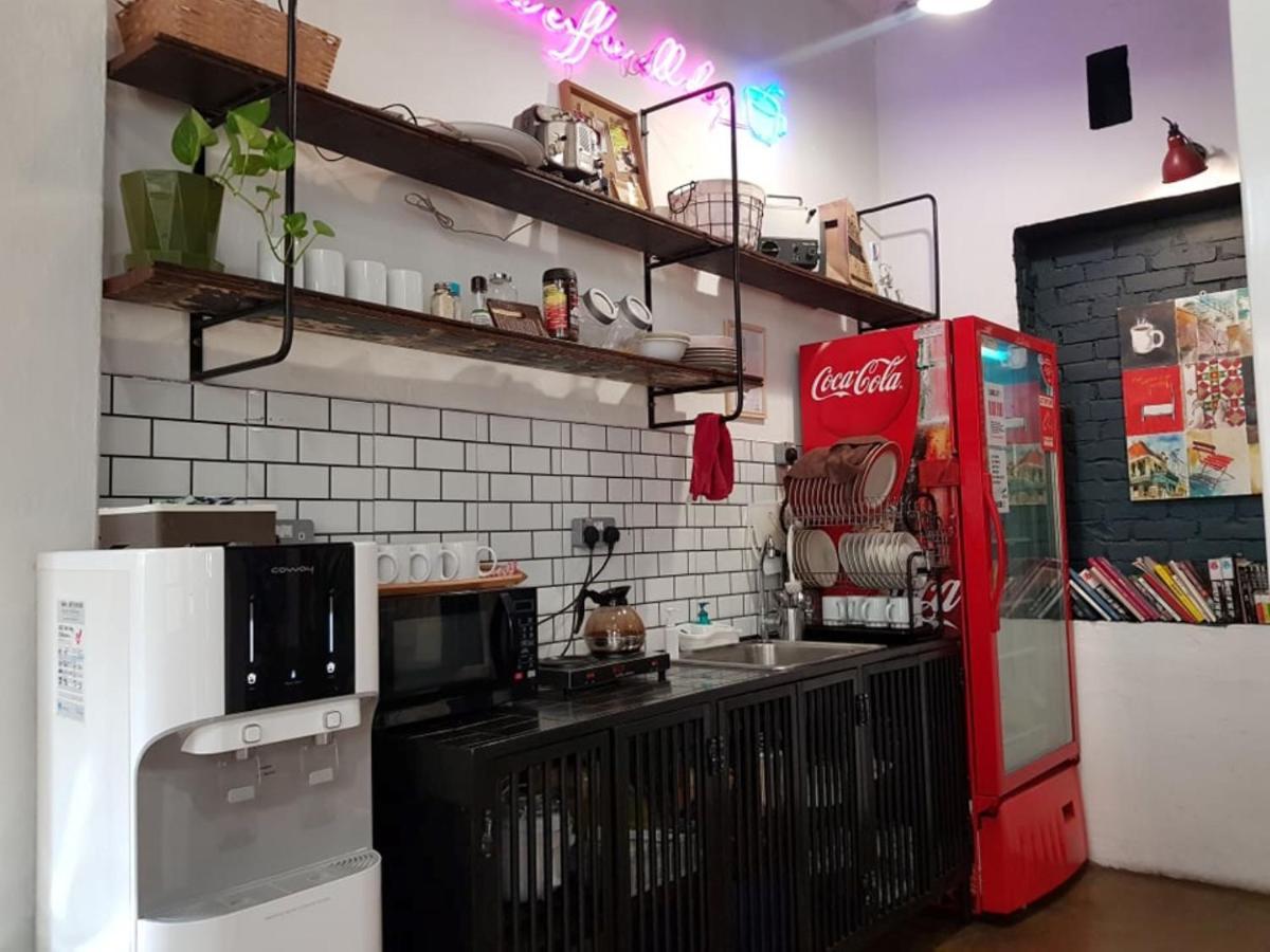 The Brownstone Hostel & Space Ipoh Esterno foto